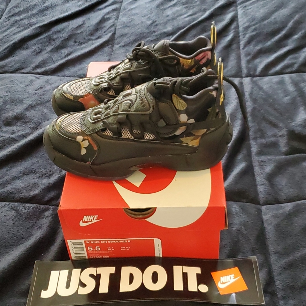 Women Nike Air Swoopes II